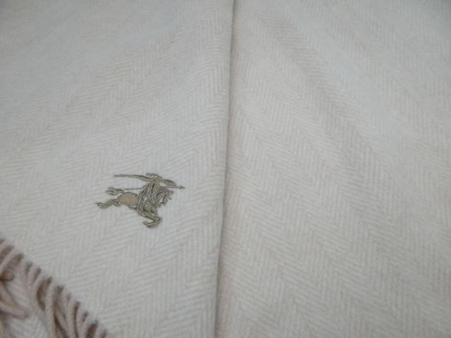 バーバリーロンドン ウール ヘリンボーン柄 ブランケット ベージュ系【送料無料】 < ブランド バーバリーロンドン ウール ヘリンボーン柄 ブランケット ベージュ系【送料無料】 < ブランドの