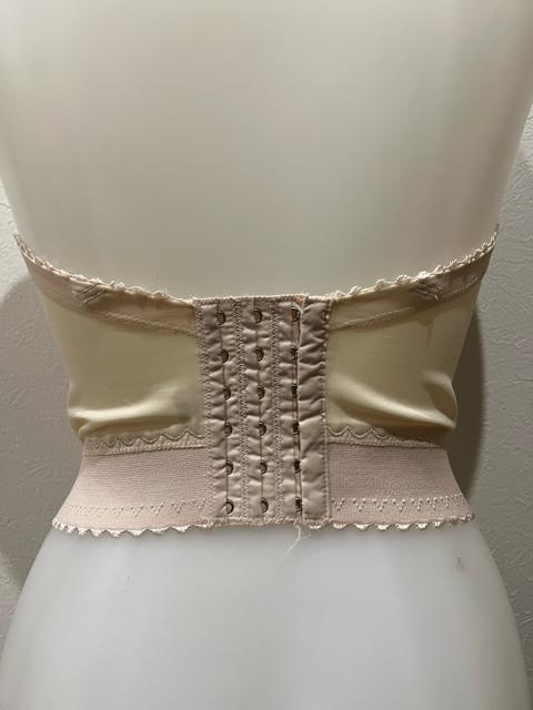 ワコール 補正下着 スリーインワン中古 < 女性ファッション  ワコール 補正下着 スリーインワン中古 < 女性ファッションの