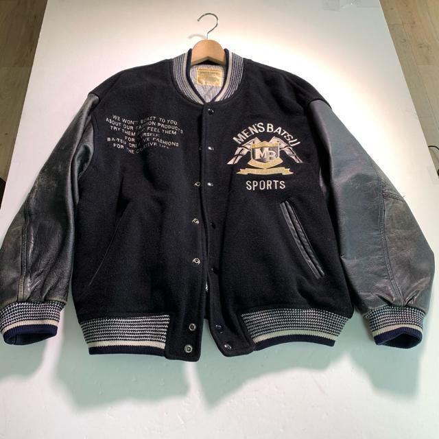 MEN'S BA-TSU スタジャン 袖牛革 ビンテージ ブルゾンア M〜L 黒 アーチロゴ アウター ジャンパー < 男性ファッション MEN'S BA-TSU スタジャン 袖牛革 ビンテージ ブルゾンア M〜L 黒 アーチロゴ アウター ジャンパー < 男性ファッションの