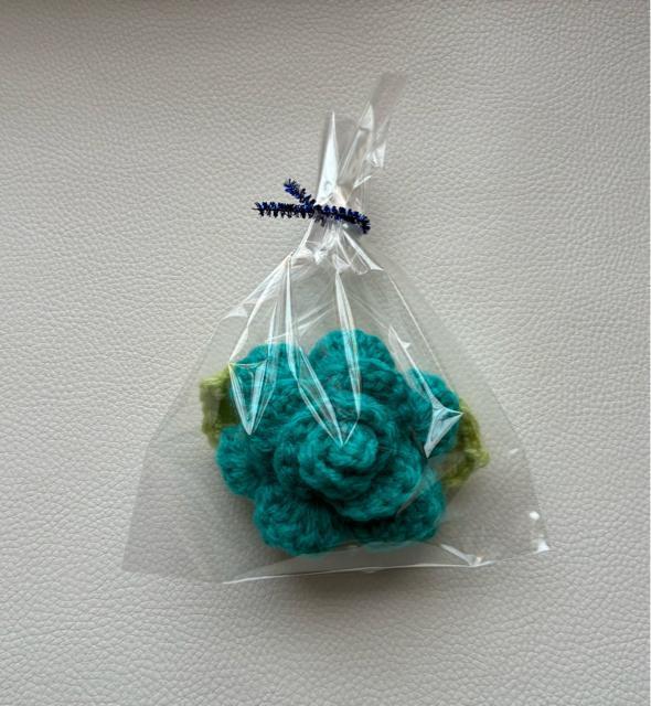 ハンドメイド アクリルたわし 薔薇 抗菌防臭 ターコイズ プレゼント バザー < 女性ファッション ハンドメイド アクリルたわし 薔薇 抗菌防臭 ターコイズ プレゼント バザー < 女性ファッションの