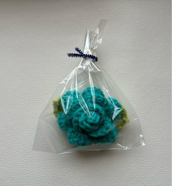 ハンドメイド アクリルたわし 薔薇 抗菌防臭 ターコイズ プレゼント バザー < 女性ファッション ハンドメイド アクリルたわし 薔薇 抗菌防臭 ターコイズ プレゼント バザー < 女性ファッションの