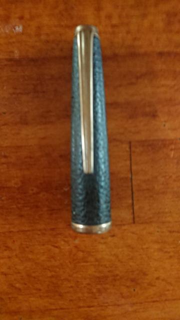 ★限定品パイロット製18K万年筆で黒の革巻きの超貴重品で送料込みです☆ < 男性ファッション  ★限定品パイロット製18K万年筆で黒の革巻きの超貴重品で送料込みです☆ < 男性ファッションの