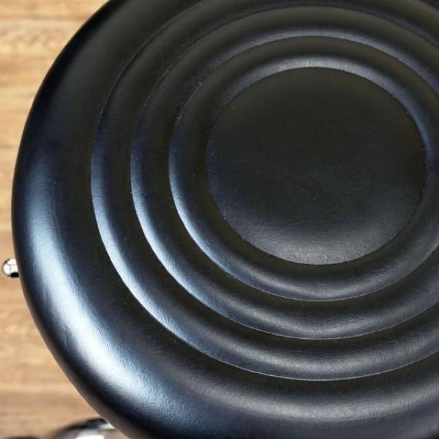 【送料無料】スツール キャスター付き 椅子 イス 回転 カットチェア ブラック < インテリア/ライフ 【送料無料】スツール キャスター付き 椅子 イス 回転 カットチェア ブラック < インテリア/ライフの