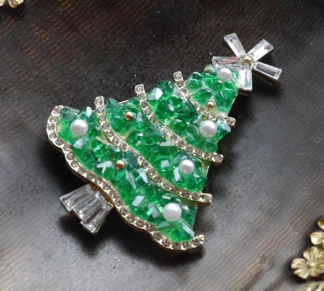 新品アンティーク調きらきらストーン クリスマスツリーブローチ クラシック ヴィンテージ ヴィクトリアン < 女性アクセサリー/時計 新品アンティーク調きらきらストーン クリスマスツリーブローチ クラシック ヴィンテージ ヴィクトリアン < 女性アクセサリー/時計の