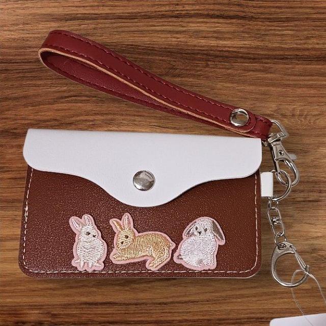 うさぎ 刺繍 カードケース パスケース ストラップ付き 定期入 レザー ブラウン < 女性ファッション うさぎ 刺繍 カードケース パスケース ストラップ付き 定期入 レザー ブラウン < 女性ファッションの