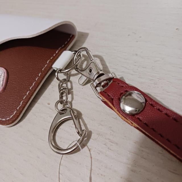 うさぎ 刺繍 カードケース パスケース ストラップ付き 定期入 レザー ブラウン < 女性ファッション うさぎ 刺繍 カードケース パスケース ストラップ付き 定期入 レザー ブラウン < 女性ファッションの