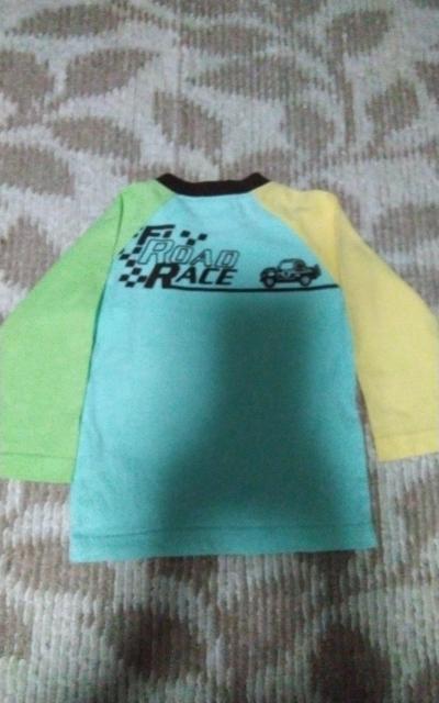 子ども服  長袖Tシャツ  80cm < キッズ/ベビー  子ども服  長袖Tシャツ  80cm < キッズ/ベビーの