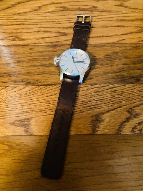 nixon jN\@chronicle v@rbOtFCX@HORWEEN U[@oh@WN  uh 