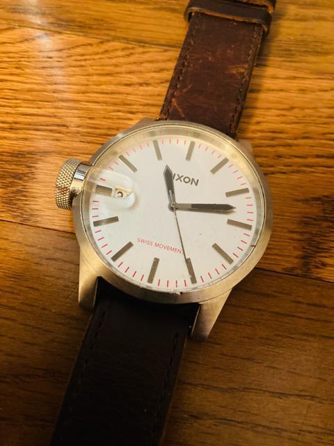 nixon jN\@chronicle v@rbOtFCX@HORWEEN U[@oh@WN  uh 