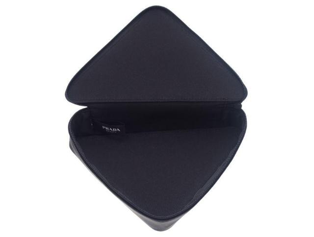 プラダ ノベルティ トライアングル ポーチ 三角形 バイカラー ピンク×ブラック PRADA BEAUTY【正規品】 < ブランド プラダ ノベルティ トライアングル ポーチ 三角形 バイカラー ピンク×ブラック PRADA BEAUTY【正規品】 < ブランドの