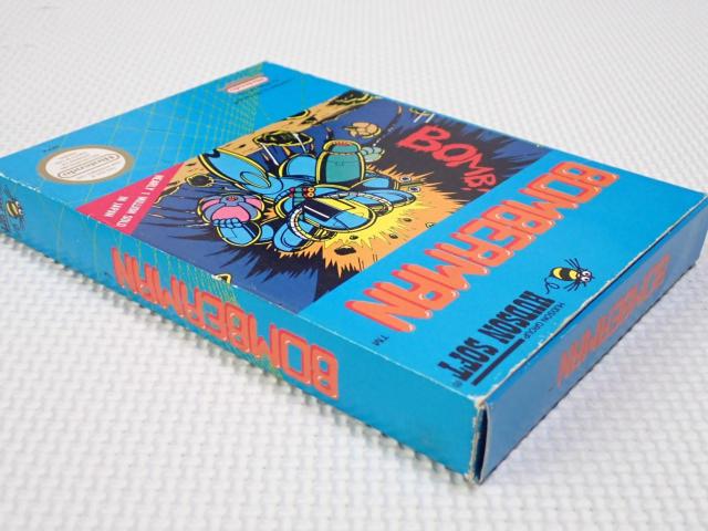 FCBOMBERMAN NES CO kĔ [q|  Q[{/\tg 