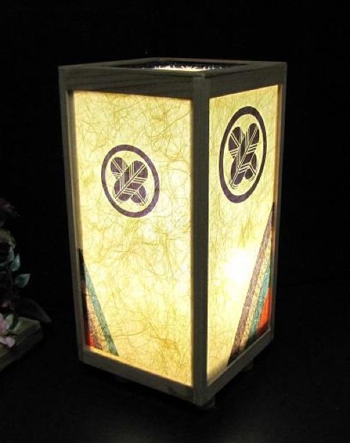 粗目和紙の温もりを/家紋の止まり木=「丸に違い鷹の羽」/至福の灯火/LED・檜枠造・フイルム加工・軽量/ < 家電/AV  粗目和紙の温もりを/家紋の止まり木=「丸に違い鷹の羽」/至福の灯火/LED・檜枠造・フイルム加工・軽量/ < 家電/AVの