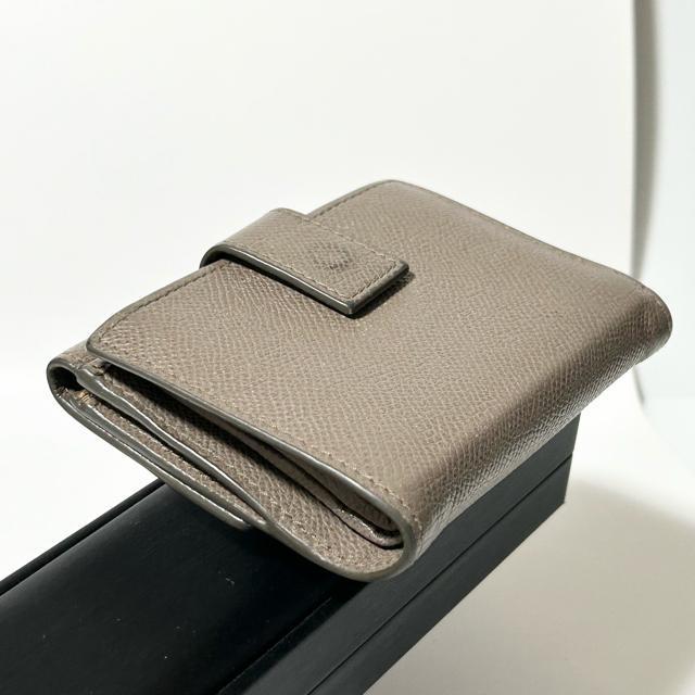 Salvatore Ferragamo フェラガモ ヴァラ リボン レザー 二つ折り 財布 グレージュ < ブランド  Salvatore Ferragamo フェラガモ ヴァラ リボン レザー 二つ折り 財布 グレージュ < ブランドの