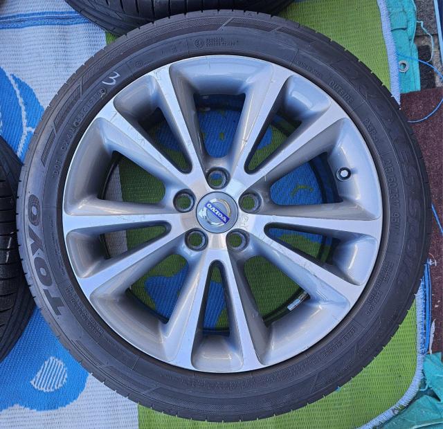 �{���{V70���� �z�C�[��17�C���`7.5J pcd108+45�^�C���t��4�{�Z�c�gTOYO PROXES SPORT 215/5 �� ������/�o�C�N