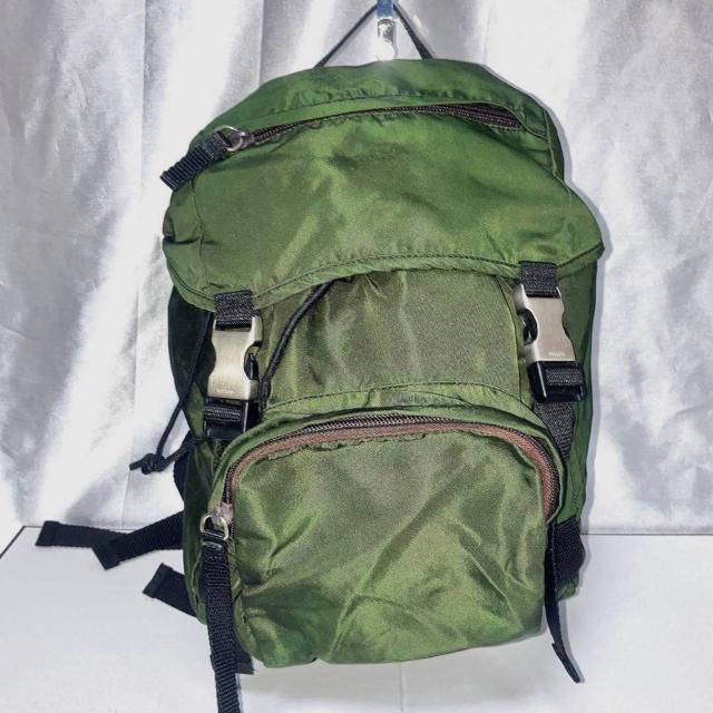 PRADA プラダ ナイロン テスート リュック レアカラー カーキ V135 < ブランド PRADA プラダ ナイロン テスート リュック レアカラー カーキ V135 < ブランドの