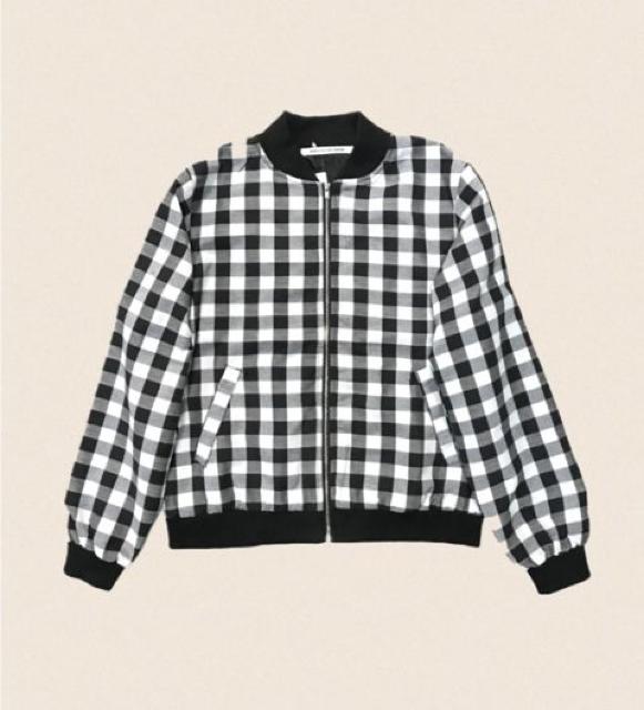 CJYRAYCASSINMK`FbNZIPu](F)Vi   uh 