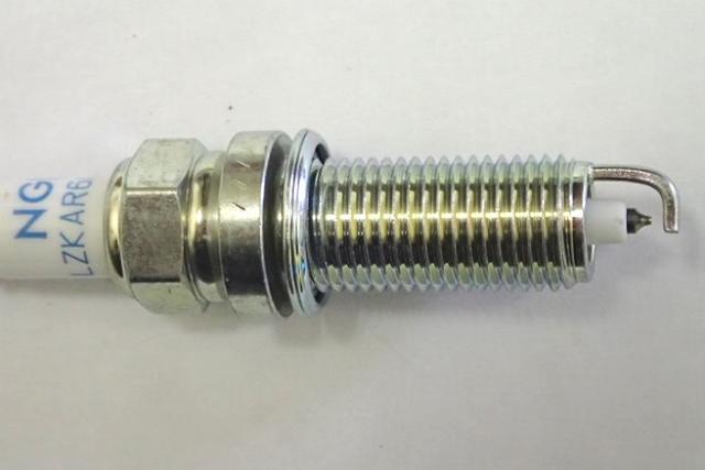 NGK LZKAR6AP−11 1本 未使用ストック品 < 自動車/バイク NGK LZKAR6AP−11 1本 未使用ストック品 < 自動車/バイク