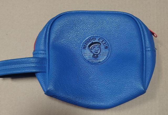 ミスド 上田三根子イラスト ブルー ポーチ セカンドバッグ 昭和レトロ < 女性ファッション  ミスド 上田三根子イラスト ブルー ポーチ セカンドバッグ 昭和レトロ  < 女性ファッションの