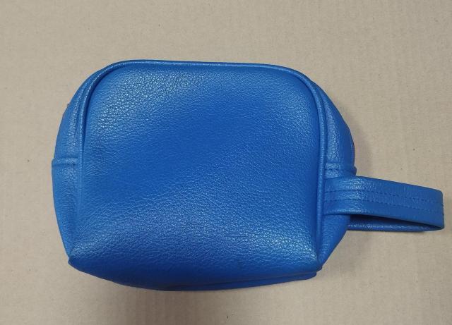 ミスド 上田三根子イラスト ブルー ポーチ セカンドバッグ 昭和レトロ < 女性ファッション  ミスド 上田三根子イラスト ブルー ポーチ セカンドバッグ 昭和レトロ < 女性ファッションの