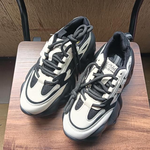 新品 23cm レディース スニーカー ブラック シューズ 靴 身長アップ < 女性ファッション  新品 23cm レディース スニーカー ブラック シューズ 靴 身長アップ  < 女性ファッションの