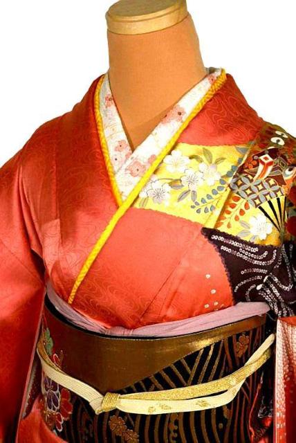 振袖 中古 最高級 新品同様 金駒シシュウ 金彩 本金箔 御所車 花柄 身丈161.5cm 裄丈63cm 正絹 成人式 T3606 < 女性ファッション 振袖 中古 最高級 新品同様 金駒シシュウ 金彩 本金箔 御所車 花柄 身丈161.5cm 裄丈63cm 正絹 成人式 T3606 < 女性ファッションの