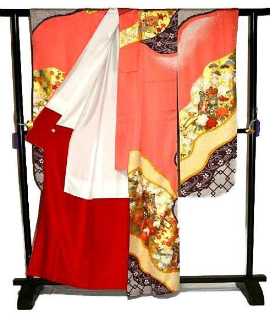 振袖 中古 最高級 新品同様 金駒シシュウ 金彩 本金箔 御所車 花柄 身丈161.5cm 裄丈63cm 正絹 成人式 T3606 < 女性ファッション 振袖 中古 最高級 新品同様 金駒シシュウ 金彩 本金箔 御所車 花柄 身丈161.5cm 裄丈63cm 正絹 成人式 T3606 < 女性ファッションの