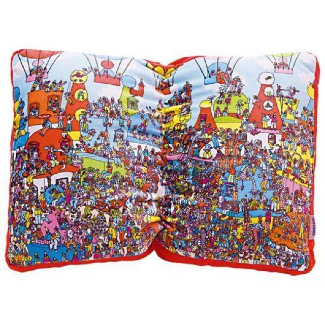 ウォーリーをさがせ!×べるーにゃブック型ピロークッション レッド WHERE’S WALLY? モリリン株式会社 < インテリア/ライフ ウォーリーをさがせ!×べるーにゃブック型ピロークッション レッド WHERE’S WALLY? モリリン株式会社 < インテリア/ライフの