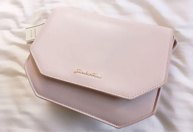 SALE●定価12,960円●JEWELNA Rose●とろみカラー ショルダーバッグ●ピンクベージュ < ブランド  SALE●定価12,960円●JEWELNA Rose●とろみカラー ショルダーバッグ●ピンクベージュ < ブランドの