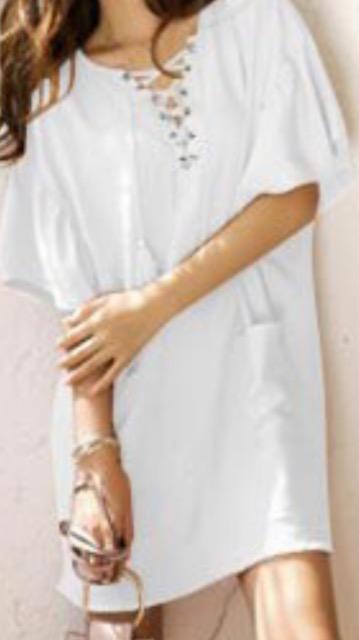 新品薄手フレア袖ポケット付き袖切りっぱなし風チュニック < 女性ファッション  新品薄手フレア袖ポケット付き袖切りっぱなし風チュニック  < 女性ファッションの