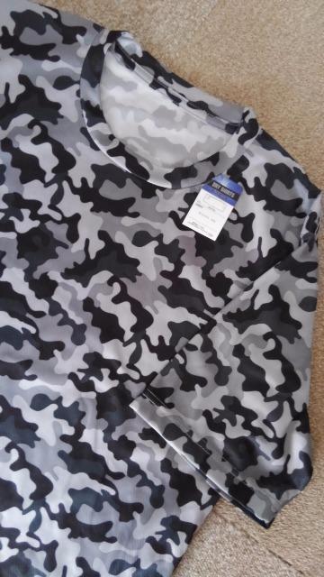 Mサイズ吸水速乾!DRYツルサラ!素材!男気カモフラ柄!半袖インナーシャツ!新品 < 男性ファッション  Mサイズ吸水速乾!DRYツルサラ!素材!男気カモフラ柄!半袖インナーシャツ!新品 < 男性ファッションの