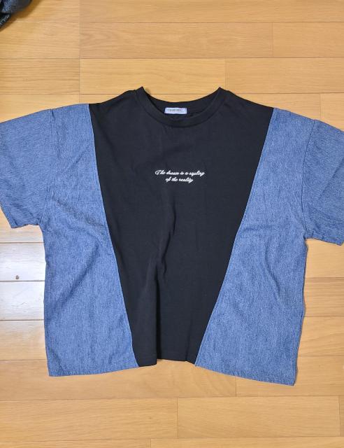 美品 デニム切り替えTシャツ < 女性ファッション 美品 デニム切り替えTシャツ < 女性ファッションの
