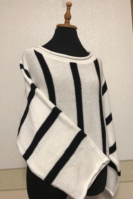SISLEY 未使用 タグ付き フレアー袖  短ニット 黒白 < 女性ファッション  SISLEY 未使用 タグ付き フレアー袖  短ニット 黒白 < 女性ファッションの