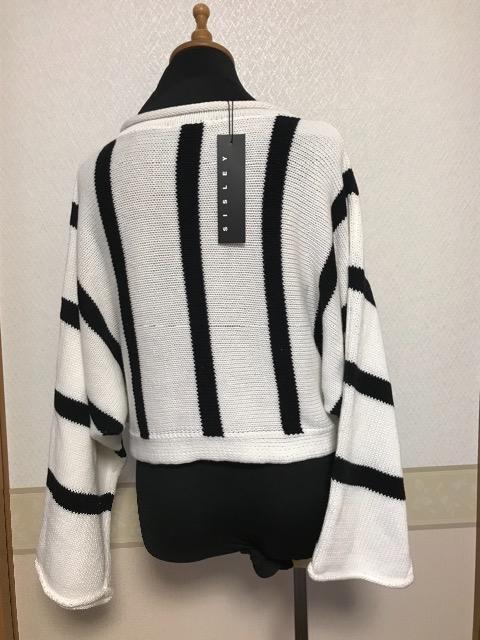 SISLEY 未使用 タグ付き フレアー袖  短ニット 黒白 < 女性ファッション  SISLEY 未使用 タグ付き フレアー袖  短ニット 黒白 < 女性ファッションの