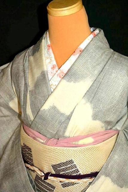 【単衣】最高級 紬 銀杏雪輪文 身丈153cm 裄丈62.5cm T3562 < 女性ファッション  【単衣】最高級 紬 銀杏雪輪文 身丈153cm 裄丈62.5cm T3562 < 女性ファッションの