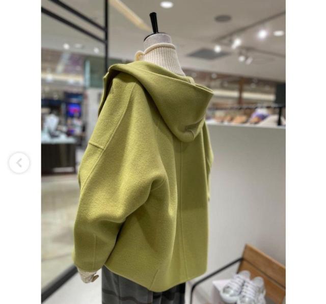 AZUL/パーカー★ライムグリーンのオーバーサイズパーカー < ブランド AZUL/パーカー★ライムグリーンのオーバーサイズパーカー < ブランドの