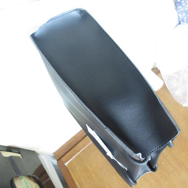 未使用タグ付☆AZUL BY MOUSSYアズールバイマウジー*ナローハンドルショッパーバッグ*トートバッグ(ブラック) < ブランド 未使用タグ付☆AZUL BY MOUSSYアズールバイマウジー*ナローハンドルショッパーバッグ*トートバッグ(ブラック) < ブランドの