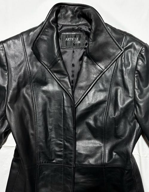 美品 ARTICLE COM 高級 柔らか 羊革 ラム レザー ジャケット 黒 秋 冬 アウター コート シンプル フェミニン 系 < 女性ファッション  美品 ARTICLE COM 高級 柔らか 羊革 ラム レザー ジャケット 黒 秋 冬 アウター コート シンプル フェミニン 系 < 女性ファッションの