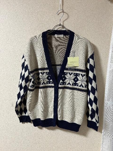 新品タグ付きBONJOUR★ウール100%総柄カーディガン < 女性ファッション 新品タグ付きBONJOUR★ウール100%総柄カーディガン < 女性ファッションの