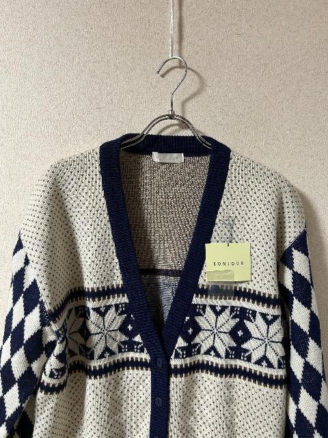 新品タグ付きBONJOUR★ウール100%総柄カーディガン < 女性ファッション 新品タグ付きBONJOUR★ウール100%総柄カーディガン < 女性ファッションの