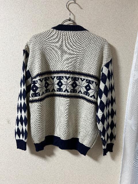 新品タグ付きBONJOUR★ウール100%総柄カーディガン < 女性ファッション 新品タグ付きBONJOUR★ウール100%総柄カーディガン < 女性ファッションの