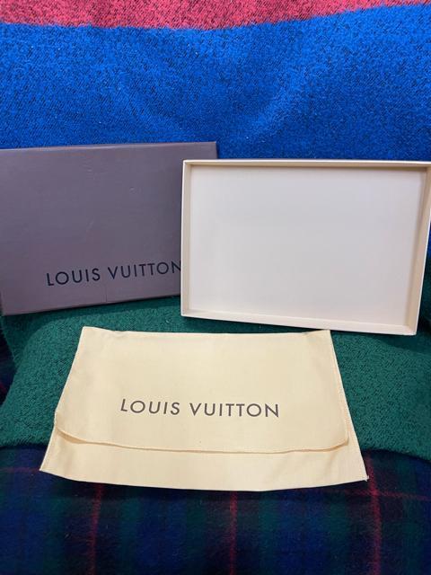 LOUIS VUITTON ルイヴィトン 空箱 保存袋 セット 28×19×4.5cm 正規付属品 LOUIS VUITTON < ブランド LOUIS VUITTON ルイヴィトン 空箱 保存袋 セット 28×19×4.5cm 正規付属品 LOUIS VUITTON < ブランドの