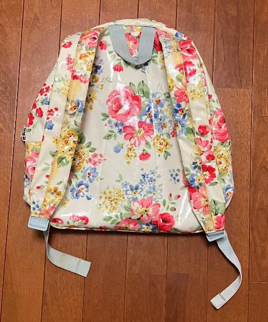 CathKidstonキャス・キッドソンのキッズ用花柄リュック大 < ブランド  CathKidstonキャス・キッドソンのキッズ用花柄リュック大 < ブランドの