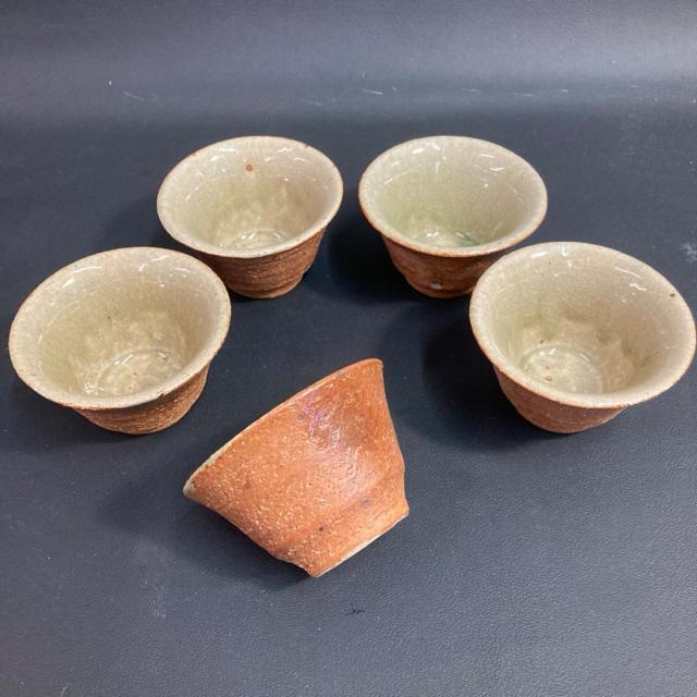 美品 湯呑み ぐい呑み 陶器 五客 茶道具 備前焼 香山窯 < インテリア/ライフ  美品 湯呑み ぐい呑み 陶器 五客 茶道具 備前焼 香山窯  < インテリア/ライフの
