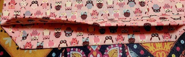 薄ピンク生地に可愛いフクロウがいっぱいに外ポケットを付け 白色レースを付けた巾着バックです。 < ペット/手芸/園芸 薄ピンク生地に可愛いフクロウがいっぱいに外ポケットを付け 白色レースを付けた巾着バックです。 < ペット/手芸/園芸の