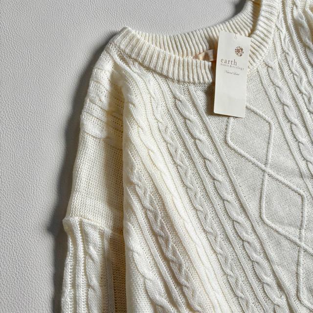 ◆新品◆アース◆ケーブル編みニットチュニック◆ワンピース◆白◆ゆったり◆フリー < ブランド ◆新品◆アース◆ケーブル編みニットチュニック◆ワンピース◆白◆ゆったり◆フリー < ブランドの