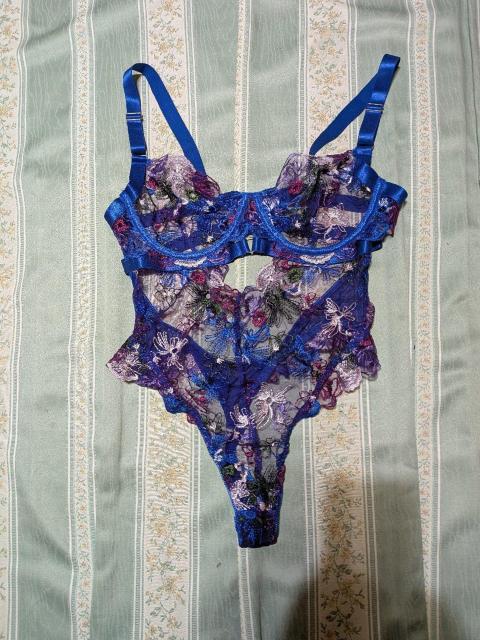 MO1009   �ō����i   �ԕ��h�J�̃{�f�B�[�X�[�c   LL  �� �����t�@�b�V������ 