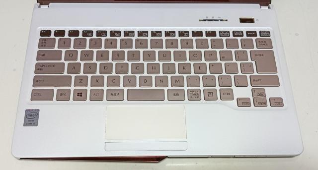 �m�[�g�p�\�R�� LIFEBOOK Corei5 ������8GB SSD256GB �^�b�`�p�l�� Web�J���� Windows11 �� PC�{��/���Ӌ@��� 