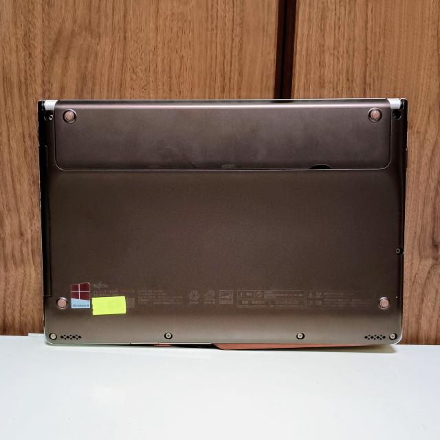 �m�[�g�p�\�R�� LIFEBOOK Corei5 ������8GB SSD256GB �^�b�`�p�l�� Web�J���� Windows11 �� PC�{��/���Ӌ@��� 