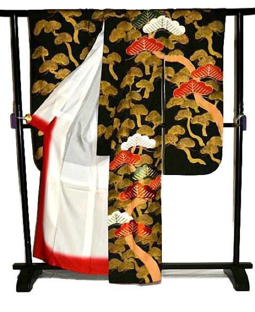 振袖 中古 最高峰 美品 金彩 金駒シシュウ 松尽くし 1つ紋 クリーニング済 身丈163cm 裄丈68cm 正絹 T3651 < 女性ファッション  振袖 中古 最高峰 美品 金彩 金駒シシュウ 松尽くし 1つ紋 クリーニング済 身丈163cm 裄丈68cm 正絹 T3651 < 女性ファッションの