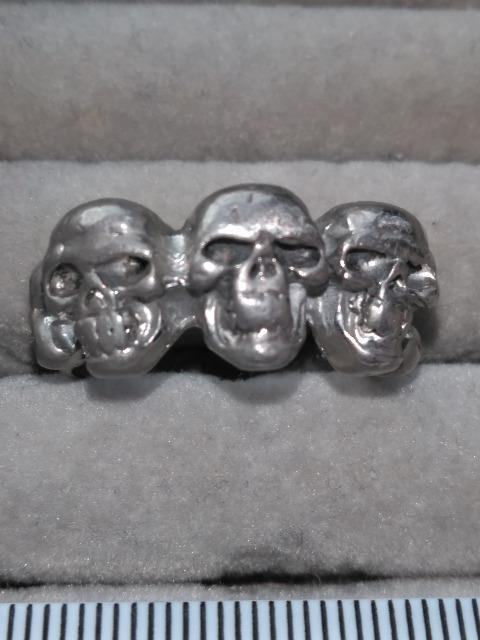 スカルリング(状態がかなり良くない) < 男性アクセサリー/時計 スカルリング(状態がかなり良くない) < 男性アクセサリー/時計の